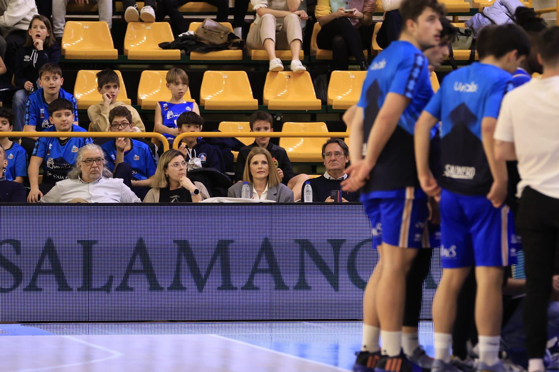En imágenes la derrota de Avenida Xoborg ante el Peixe Galego