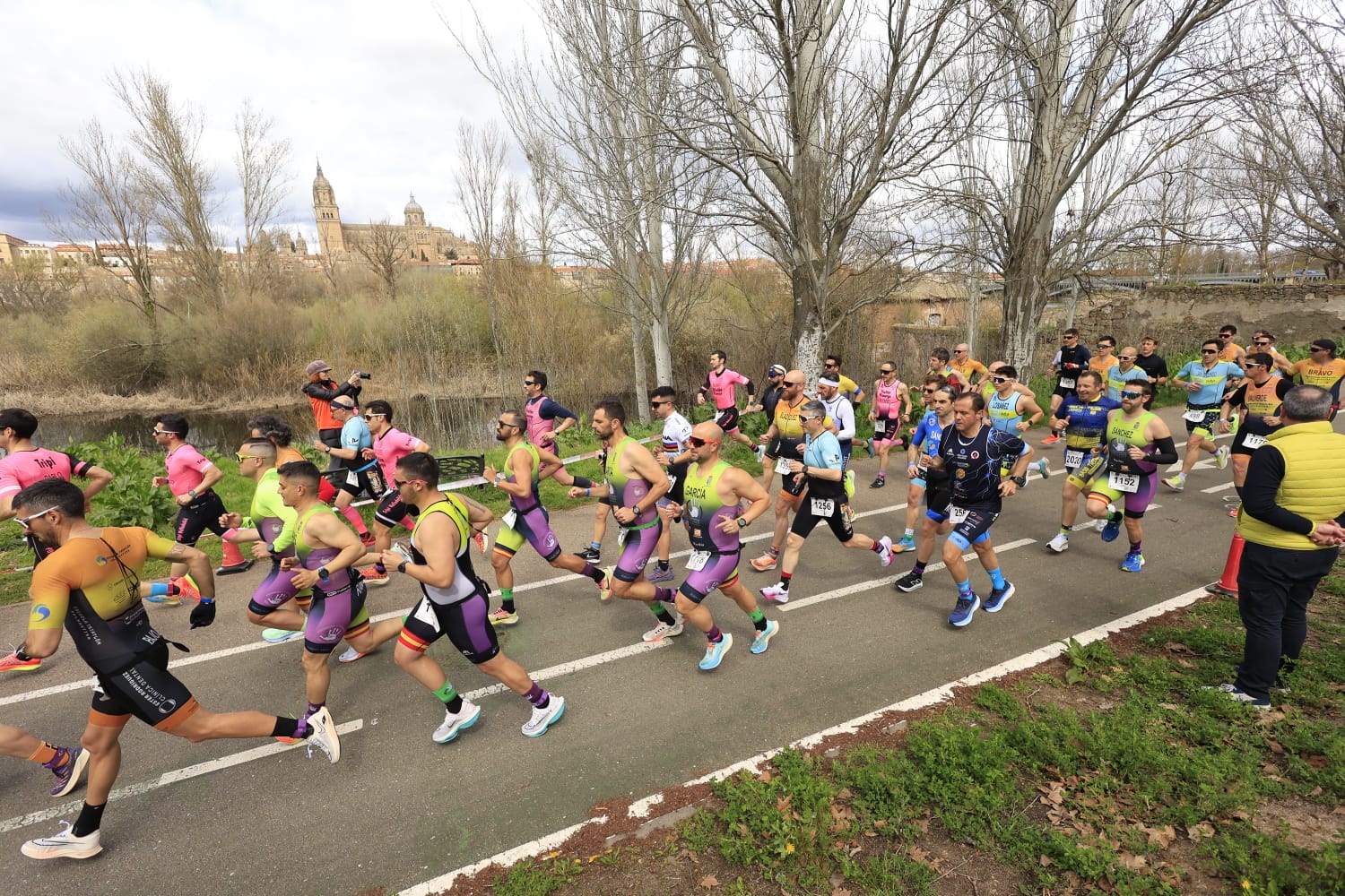 Javier Martín y Marina Muñoz, ganadores VI Duatlón Grupo Andrés en Salamanca