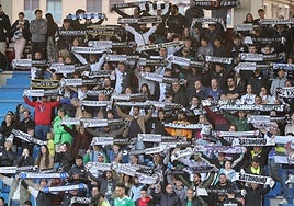 El otro partido de Unionistas: una grada más unida con refuerzo de la seguridad