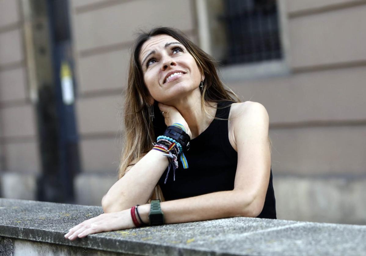 Rosa Valle, novelista y poeta, vuelve a ponerse en primer término con 'Cocos de luz'.