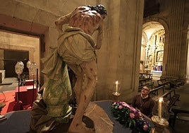 José Manuel Canal ante Nuestro Padre Jesús Flagelado