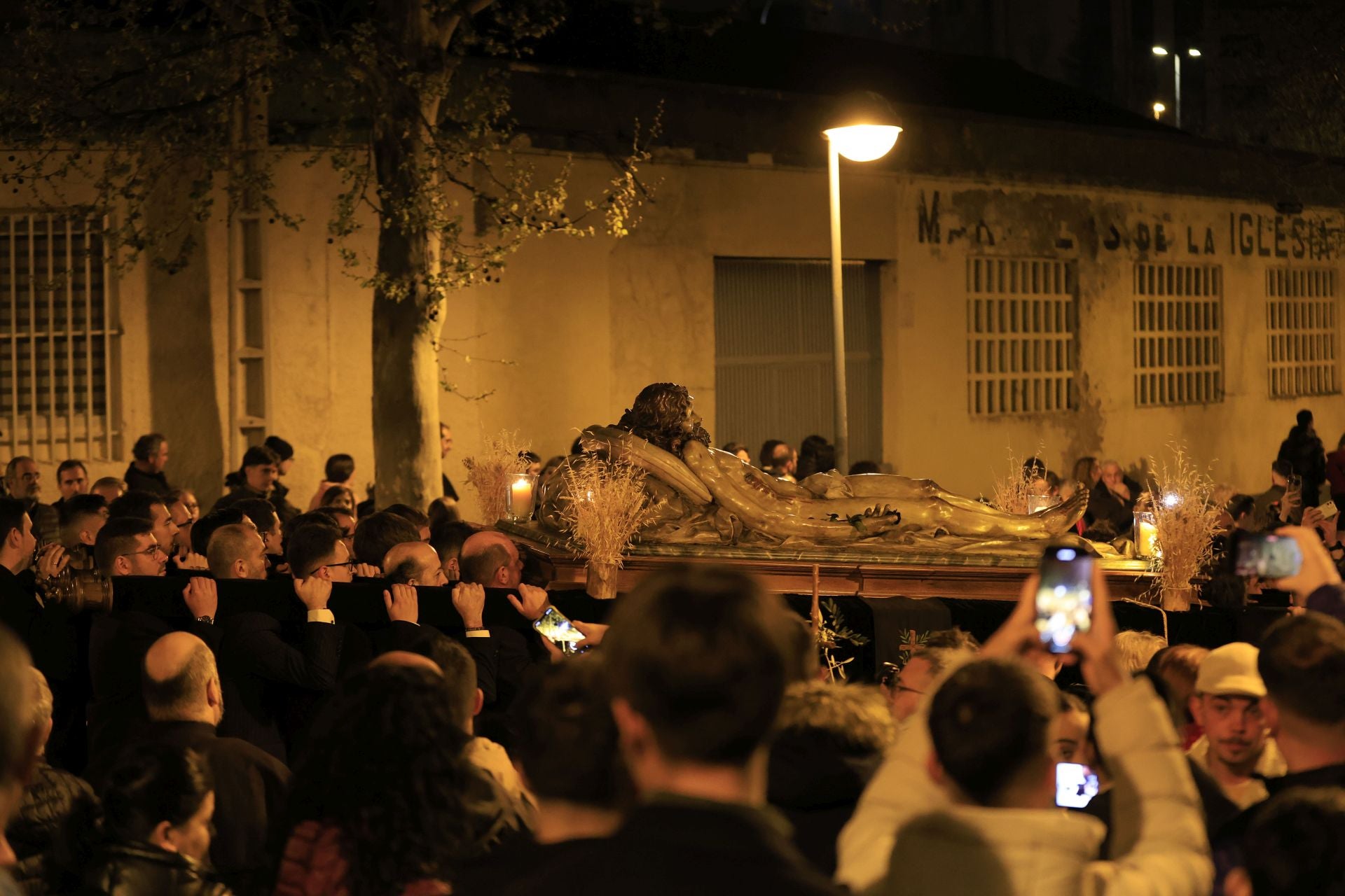 El Cristo de la Liberación llega a Fonseca arropado por los fieles