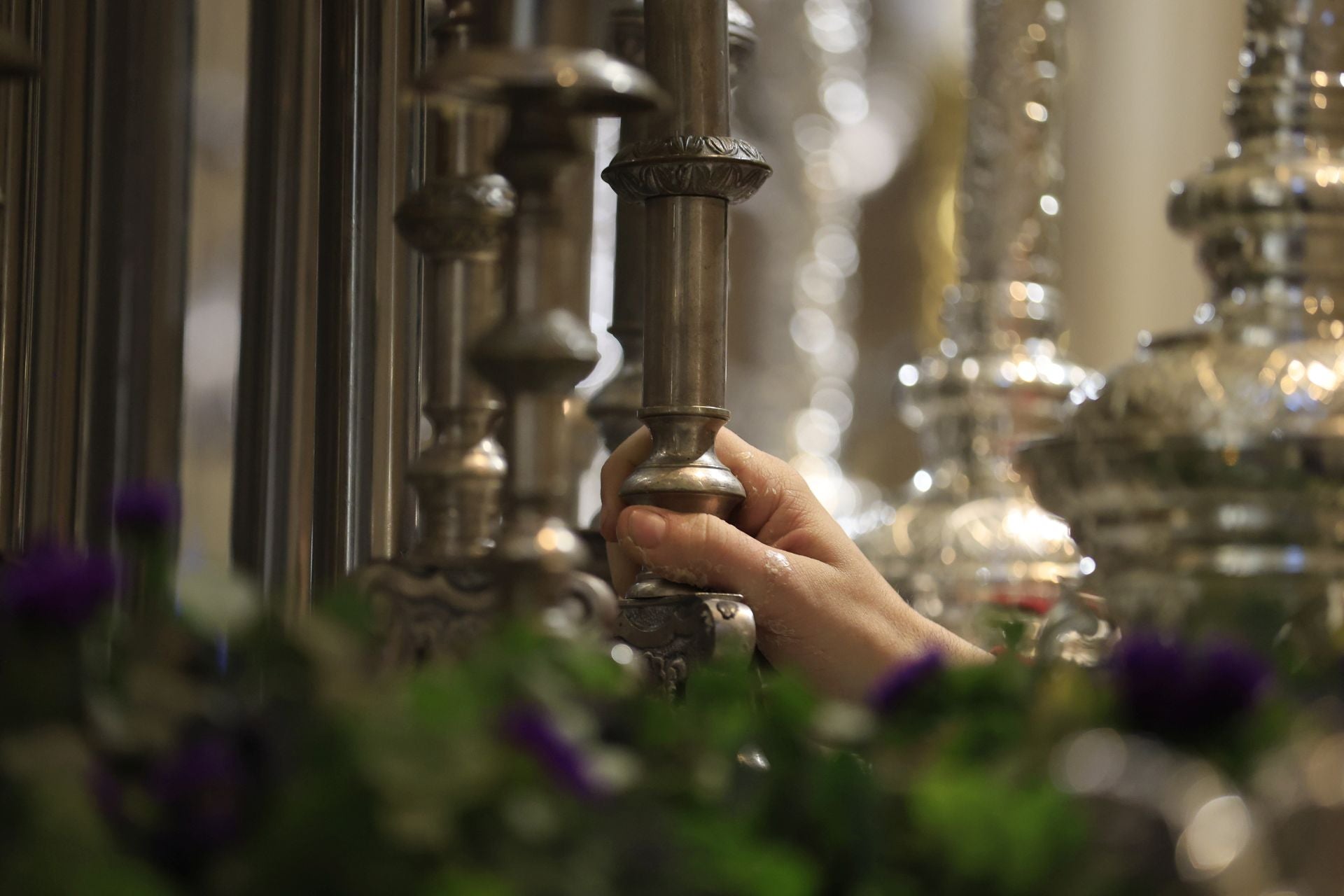 Las imágenes del montaje de los pasos de Semana Santa en Salamanca
