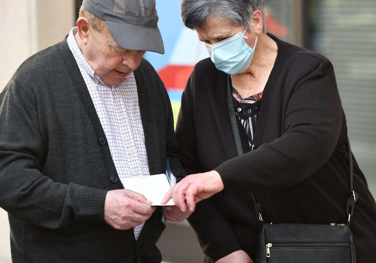 El 38% de los españoles mayores de 55 años son 'ni-nis': doblan a los jóvenes
