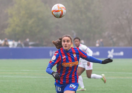 Carmen Álvarez en un partido contra el Madrid CDD