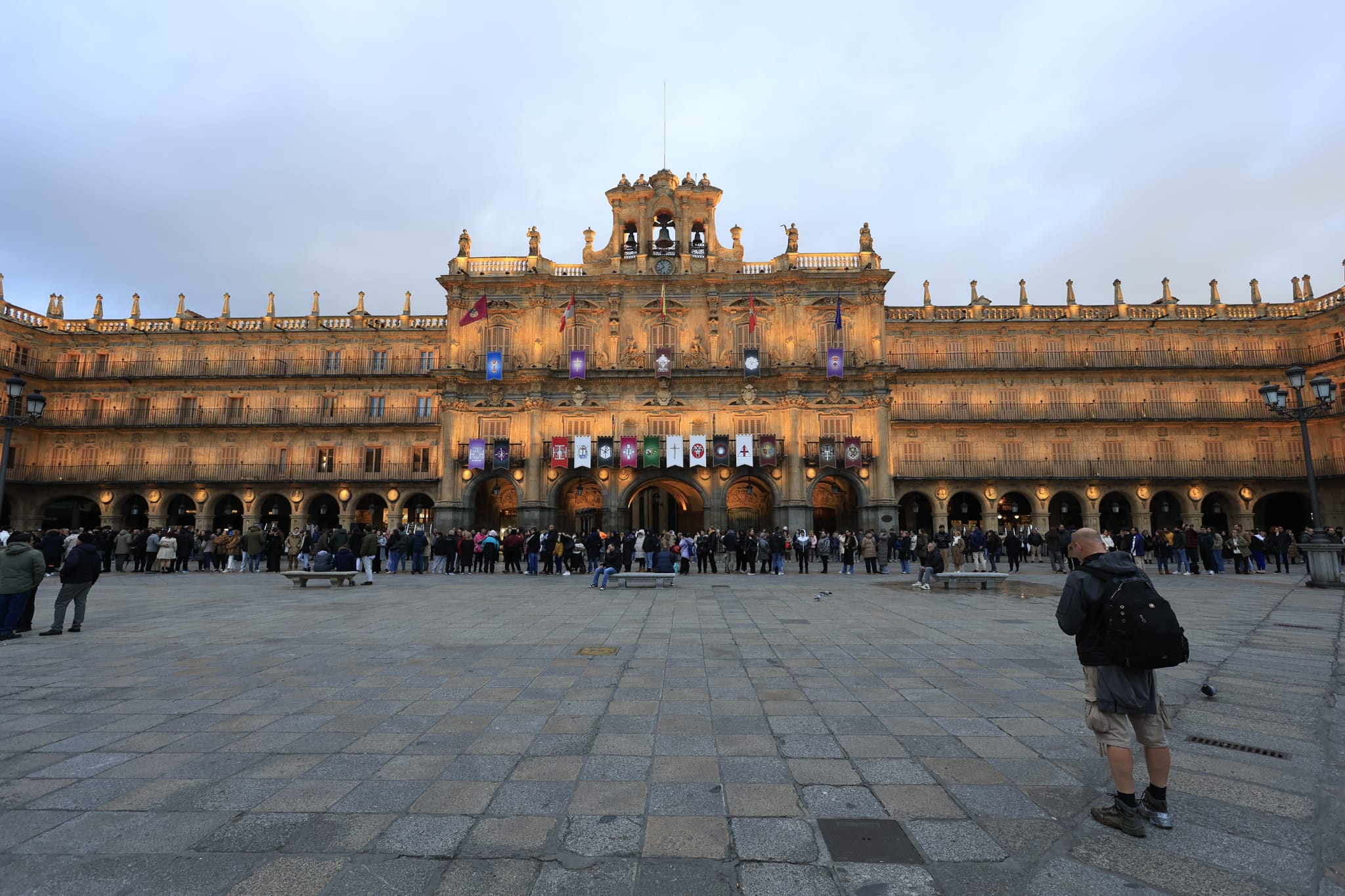 La Hermandad Dominicana recorre Salamanca bajo una madrugada serena