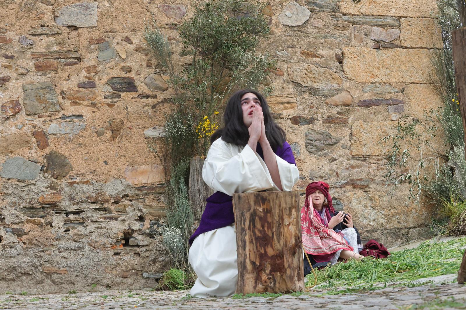 Serradilla del Arroyo representa su tradicional Pasión Viviente