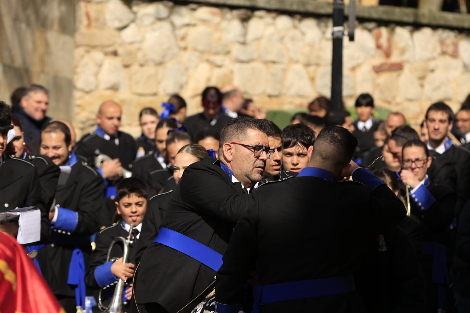 El Encuentro de Resurrección pone un solemne broche final a la Semana Santa salmantina