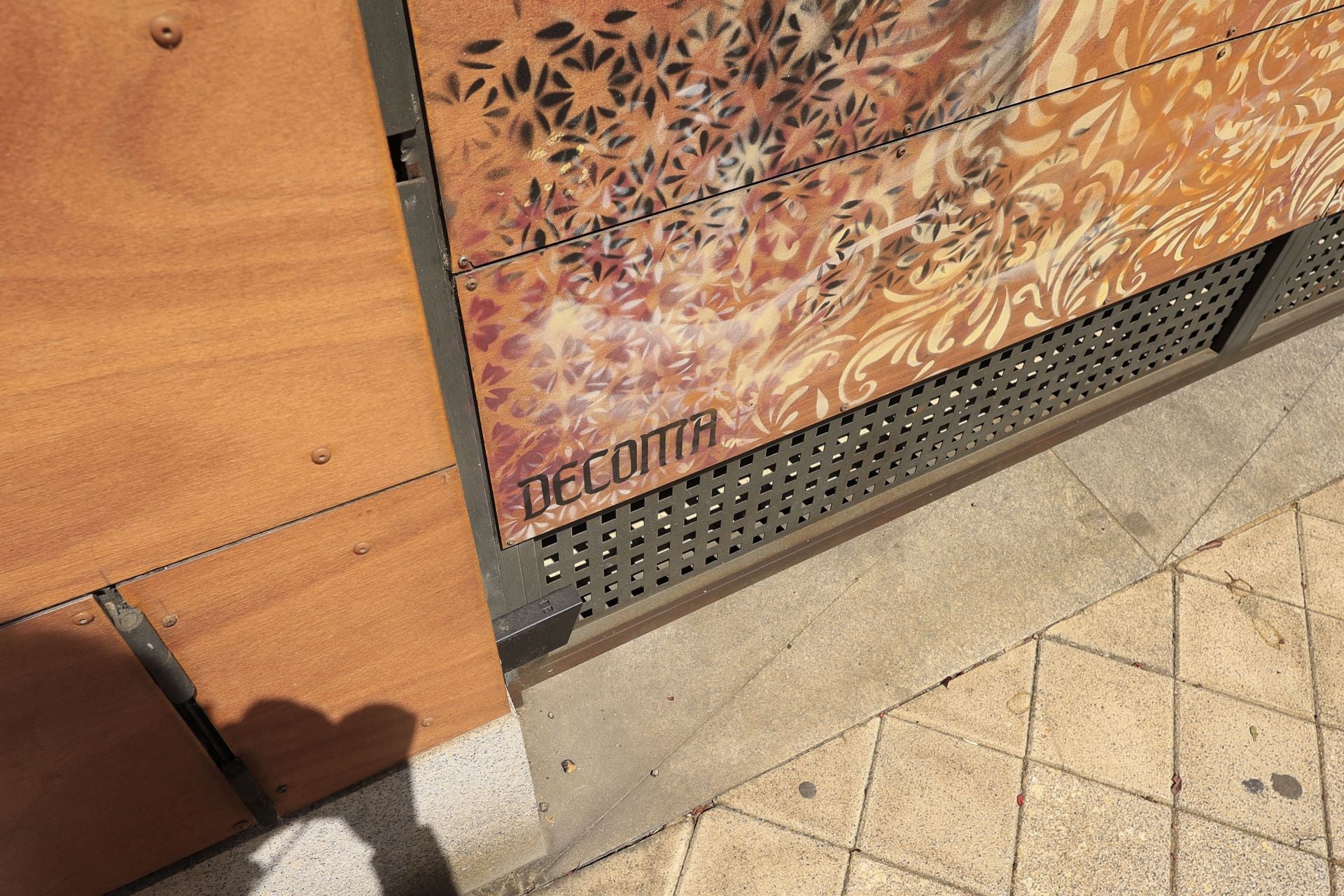 El taller y los murales de Tim Decoma