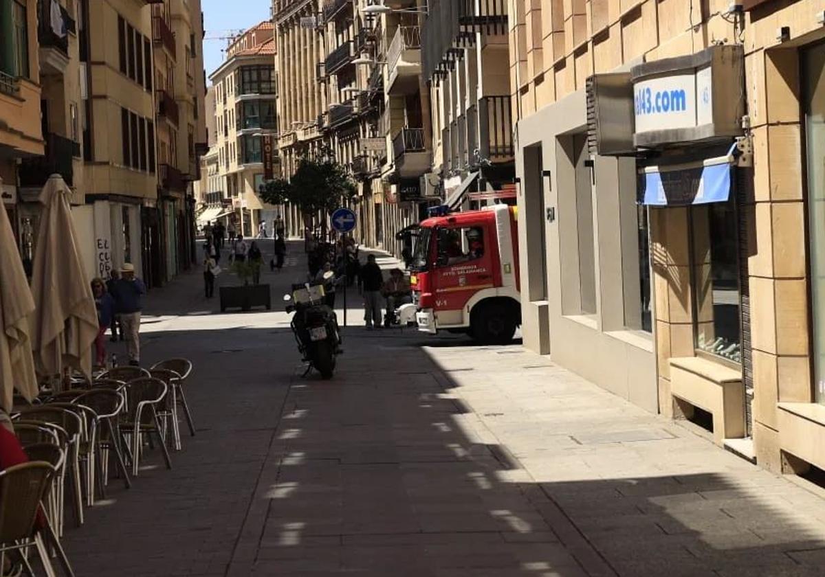 El apagón en Salamanca se salda con una treinta de rescates en ascensores bloqueados