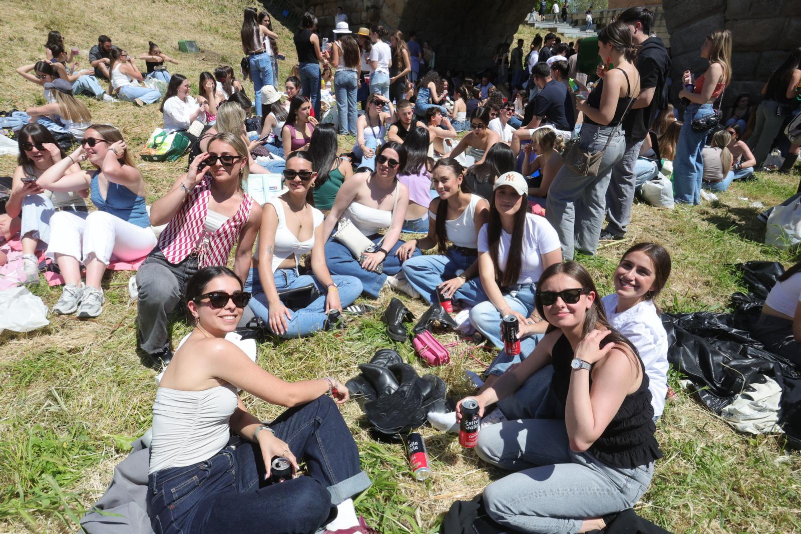 Las imágenes de un Lunes de Aguas para el recuerdo con un apagón nacional