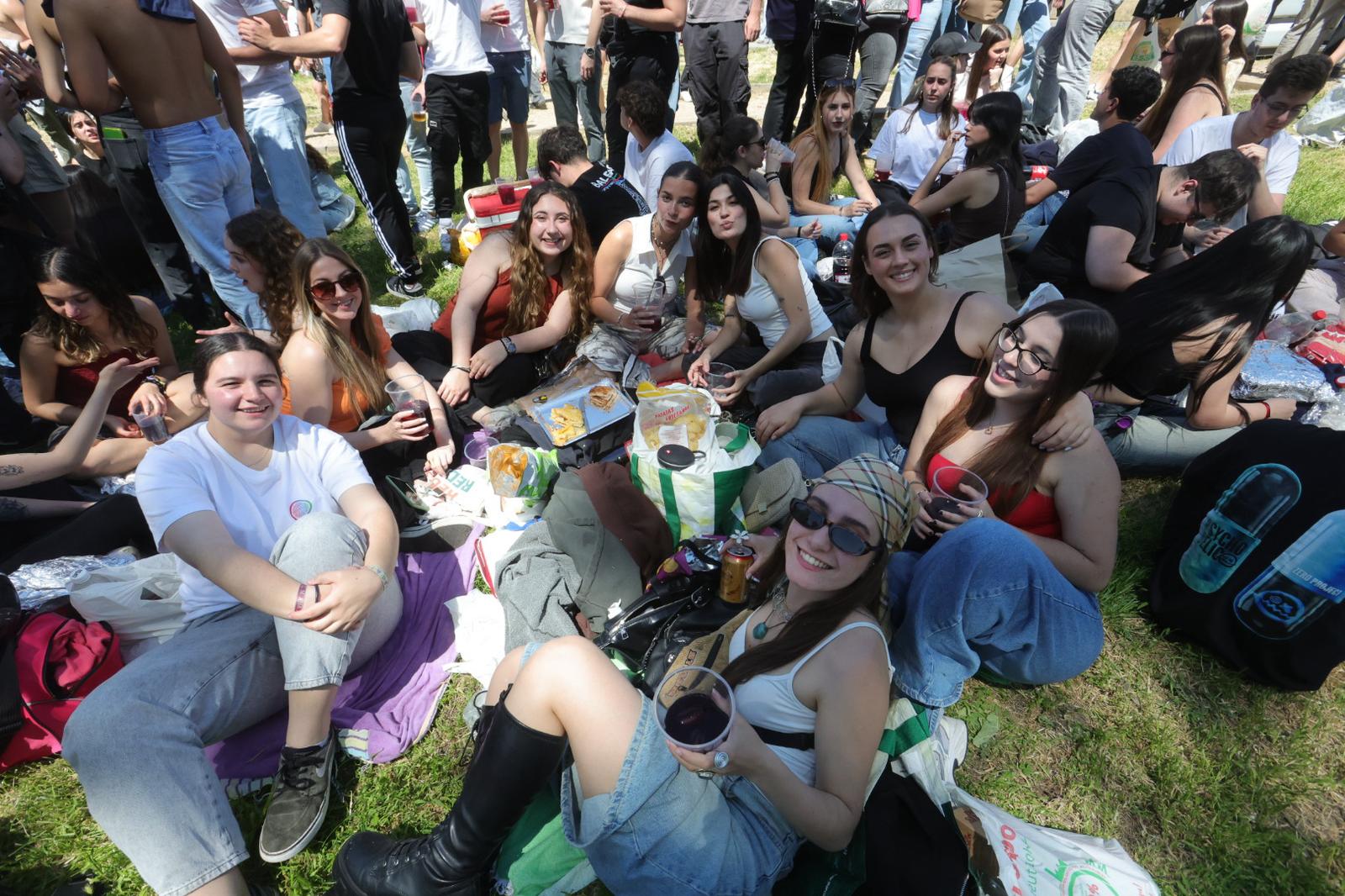 Las imágenes de un Lunes de Aguas para el recuerdo con un apagón nacional