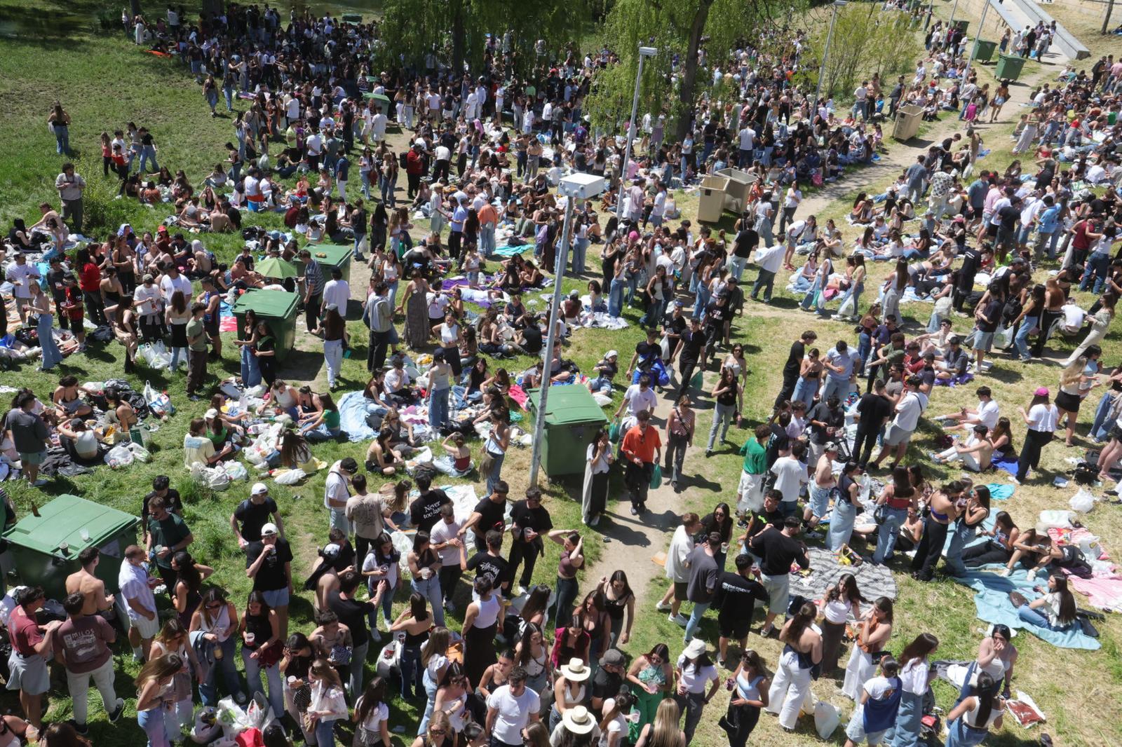 Las imágenes de un Lunes de Aguas para el recuerdo con un apagón nacional