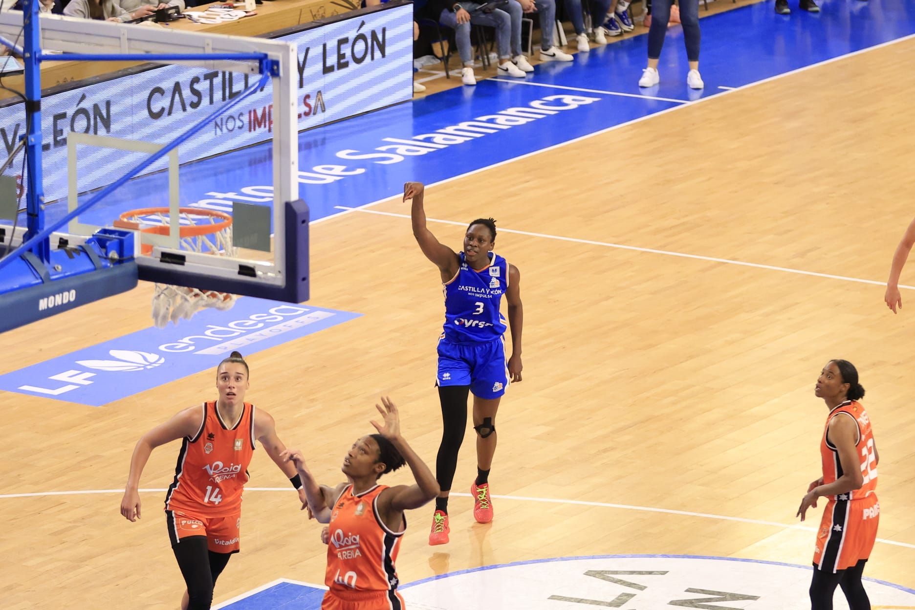 Lleno absoluto en Würzburg para el primer Avenida-Valencia de semifinales