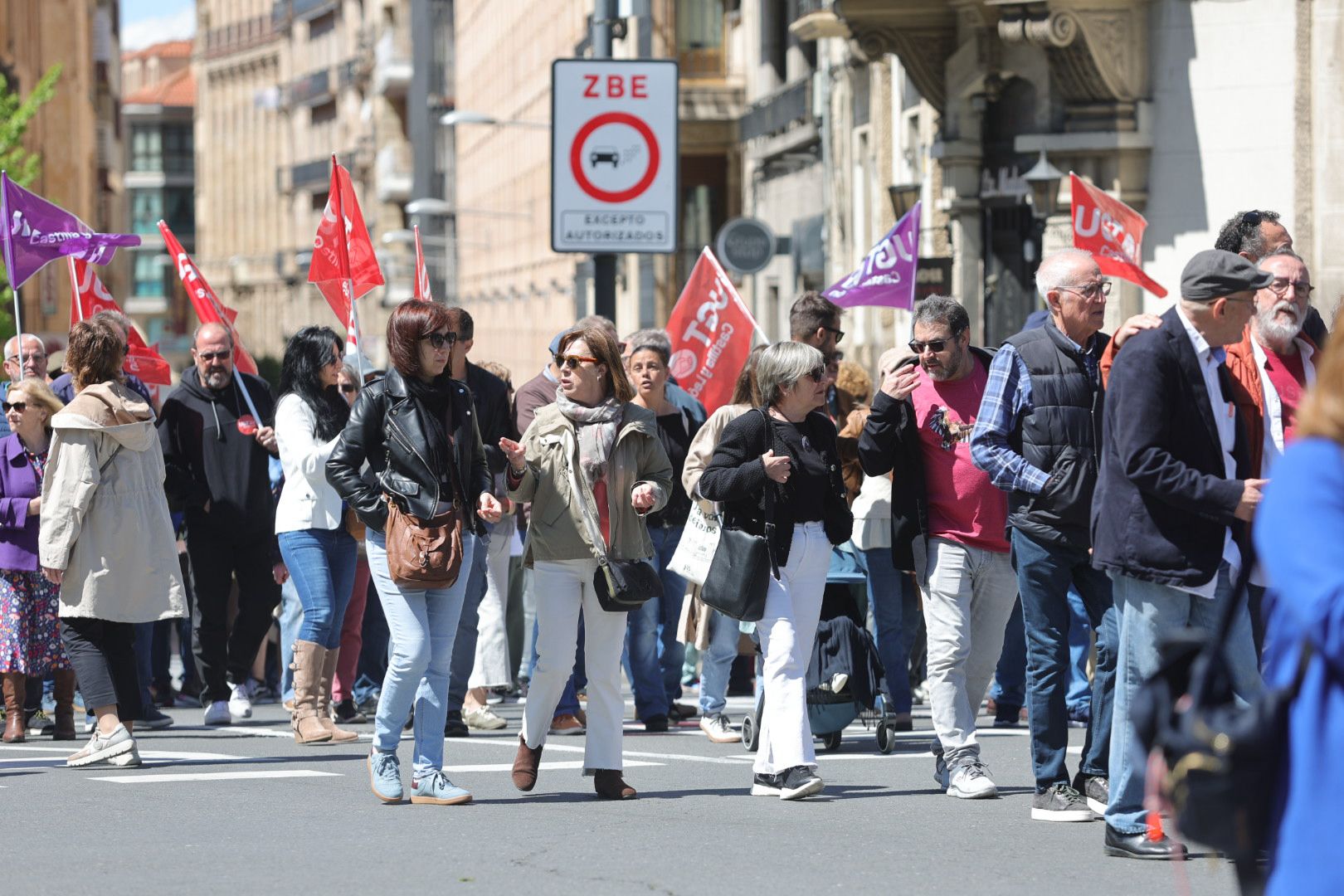 2.500 personas claman en Salamanca por los derechos de los trabajadores
