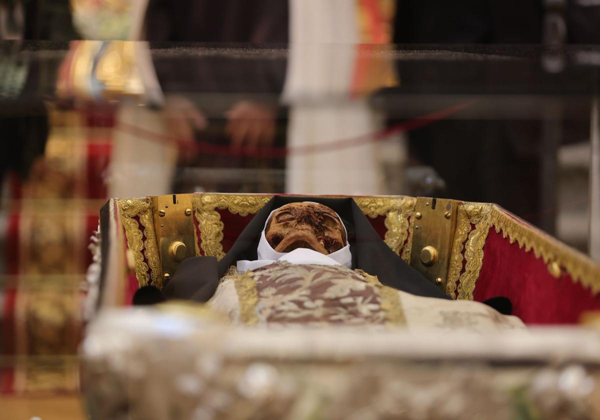La exposición de Santa Teresa en Alba de Tormes, en imágenes