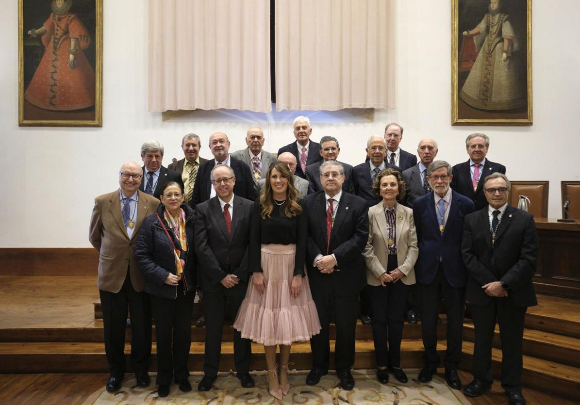 María Sánchez Ledesma, nueva académica de número de la Real Academia de Medicina de Salamanca