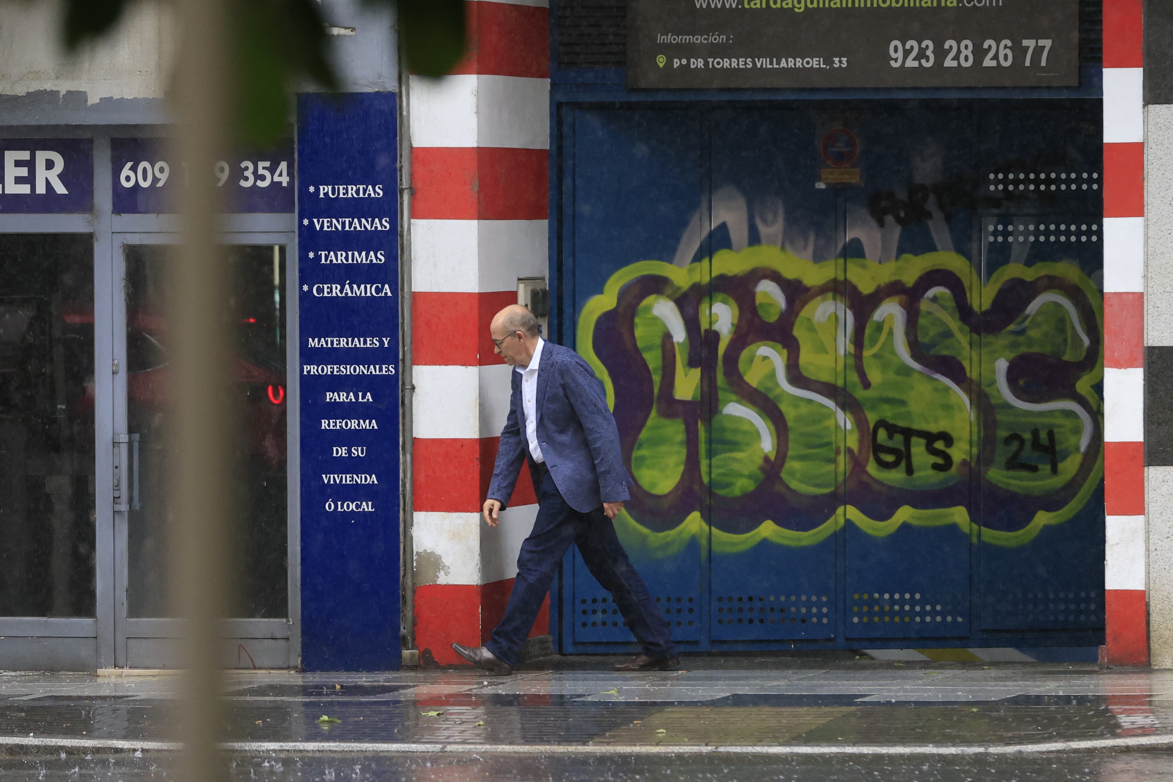 20 minutos de diluvio anegan parte de Salamanca al paso de un violento chaparrón