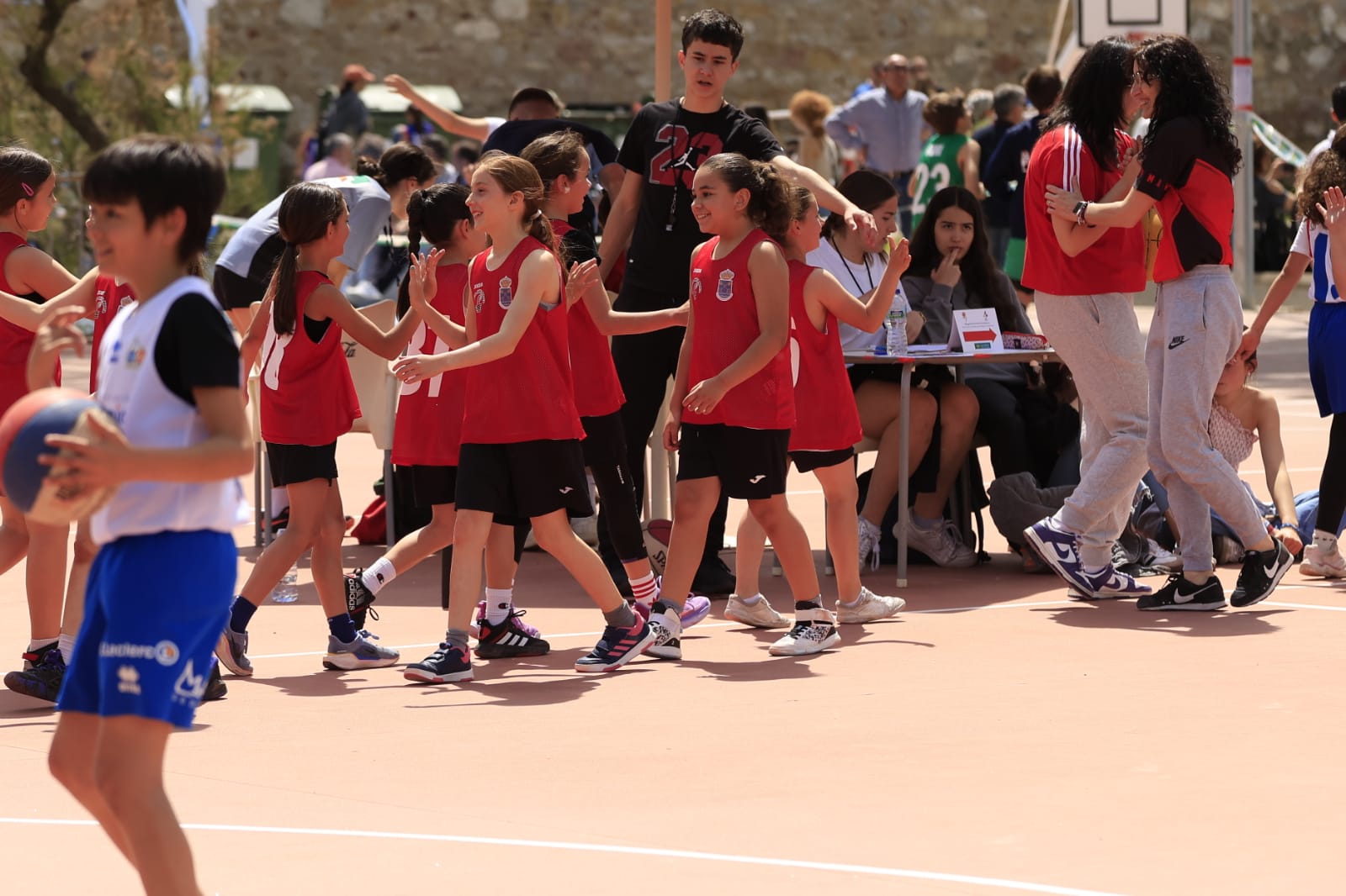 Día del Minibasket en Salamanca: once horas entre canastas