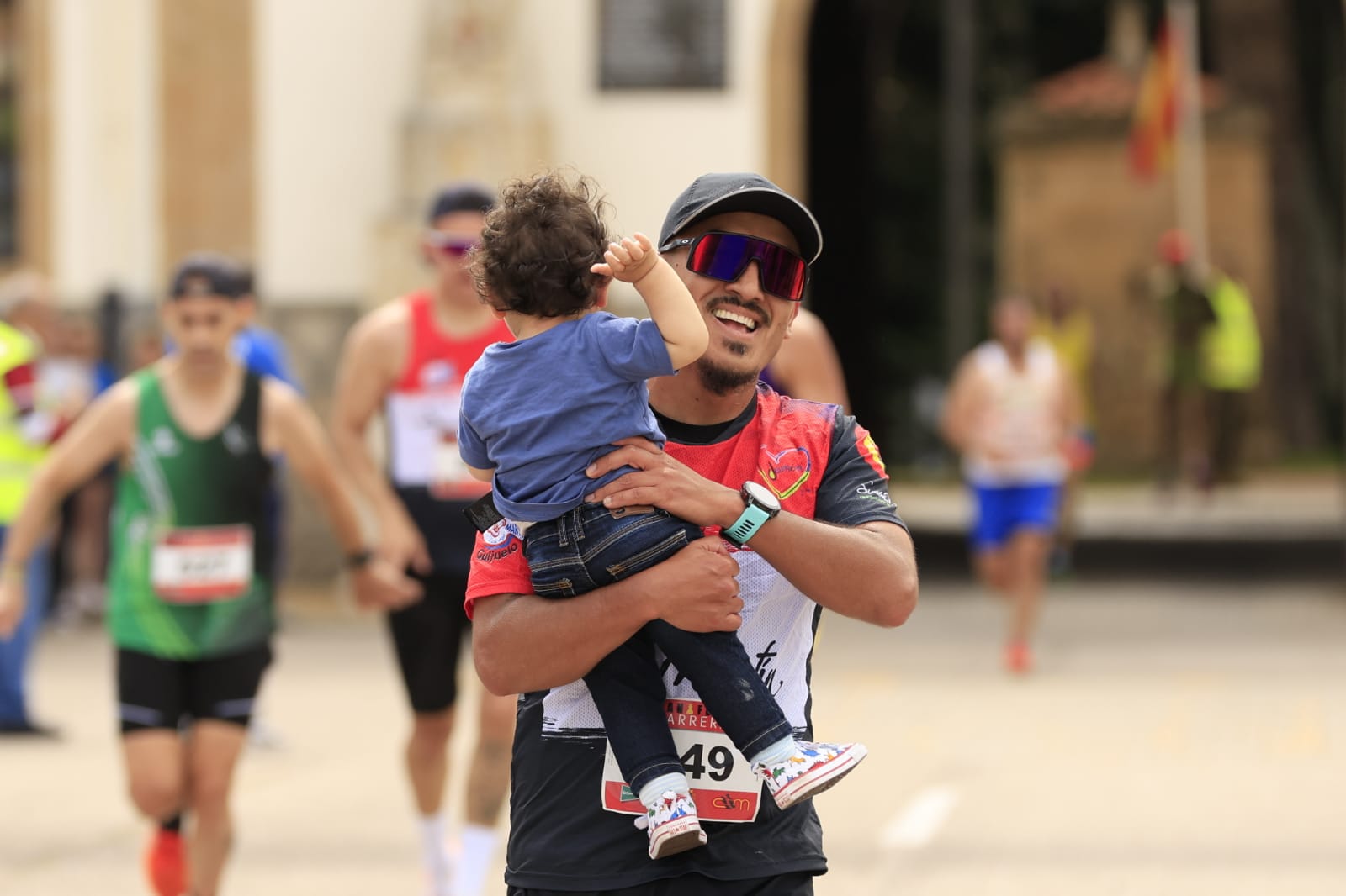 La XIII Carrera Cívico-Militar &#039;San Fernando&#039; de Salamanca, en imágenes