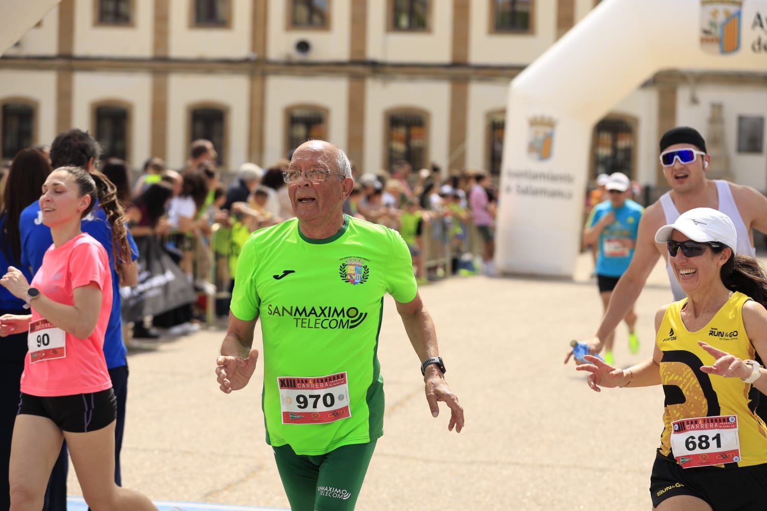 La XIII Carrera Cívico-Militar &#039;San Fernando&#039; de Salamanca, en imágenes
