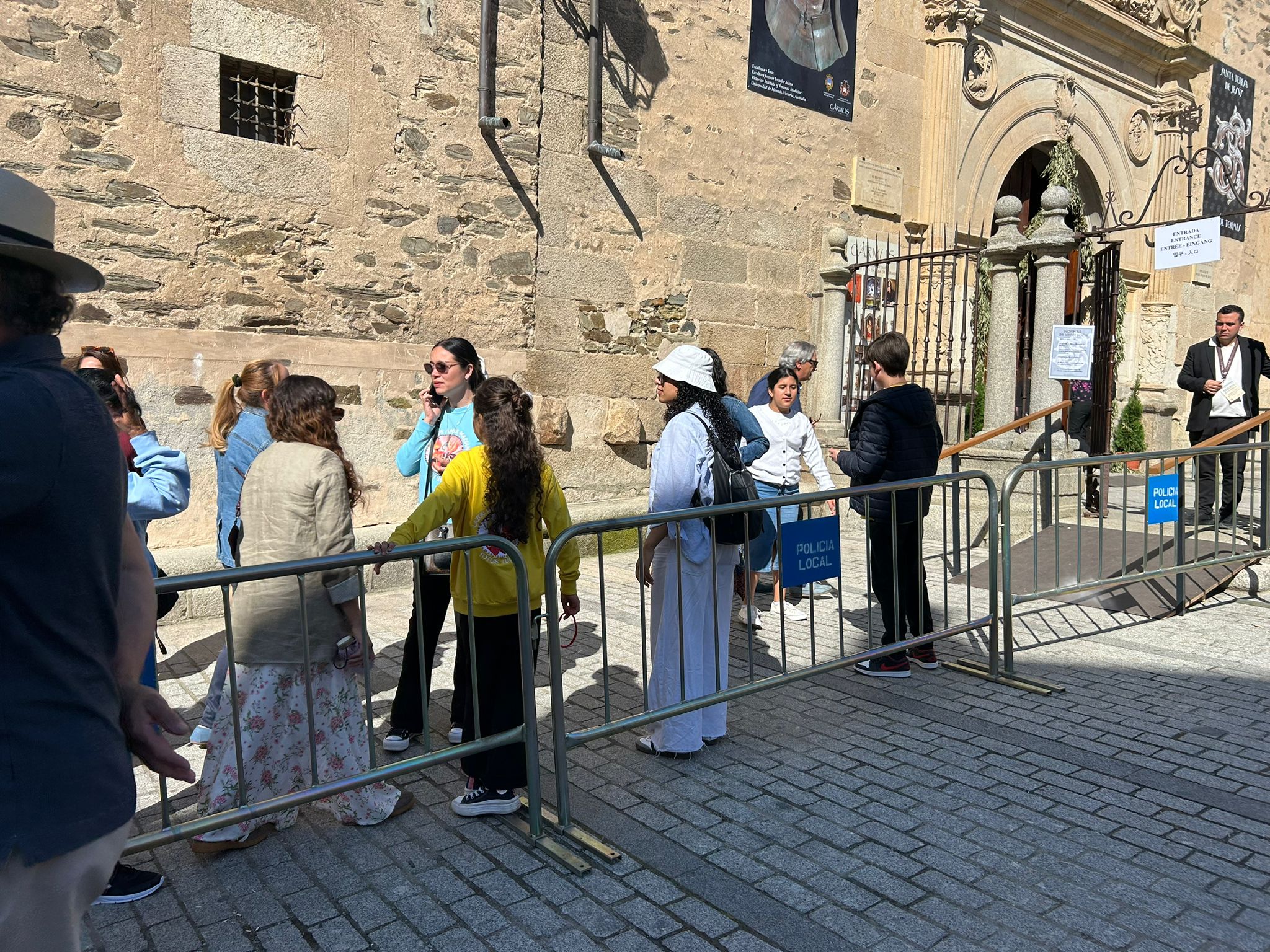 Así se ha vivido el último día de veneración a Santa Teresa, en imágenes