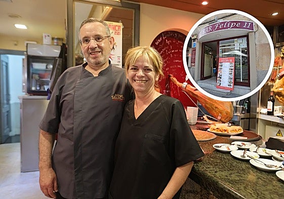 Manuel Zarzas y su mujer, propietarios del Felipe II.