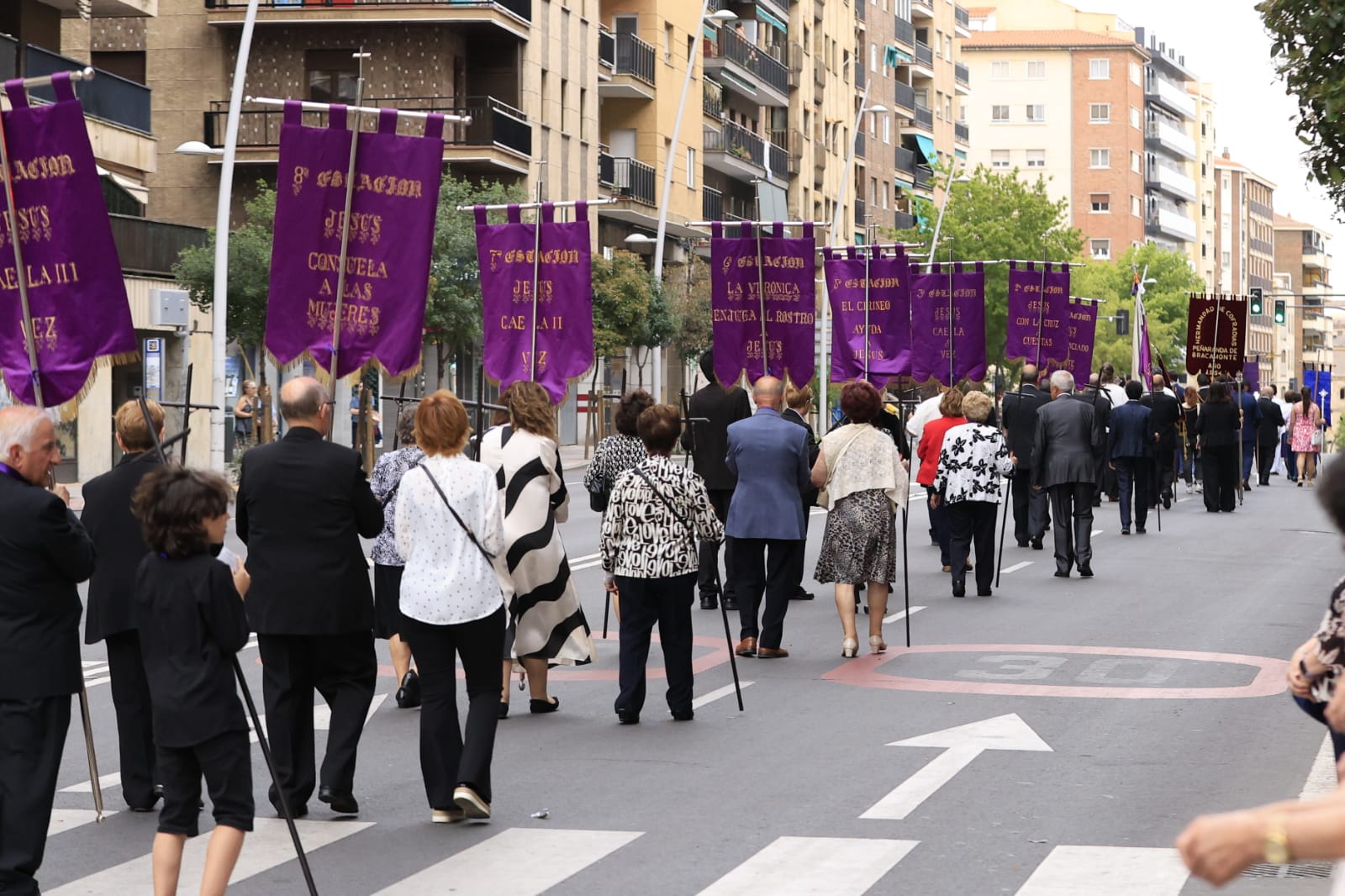 La procesión del Cristo de los Milagros, en imágenes
