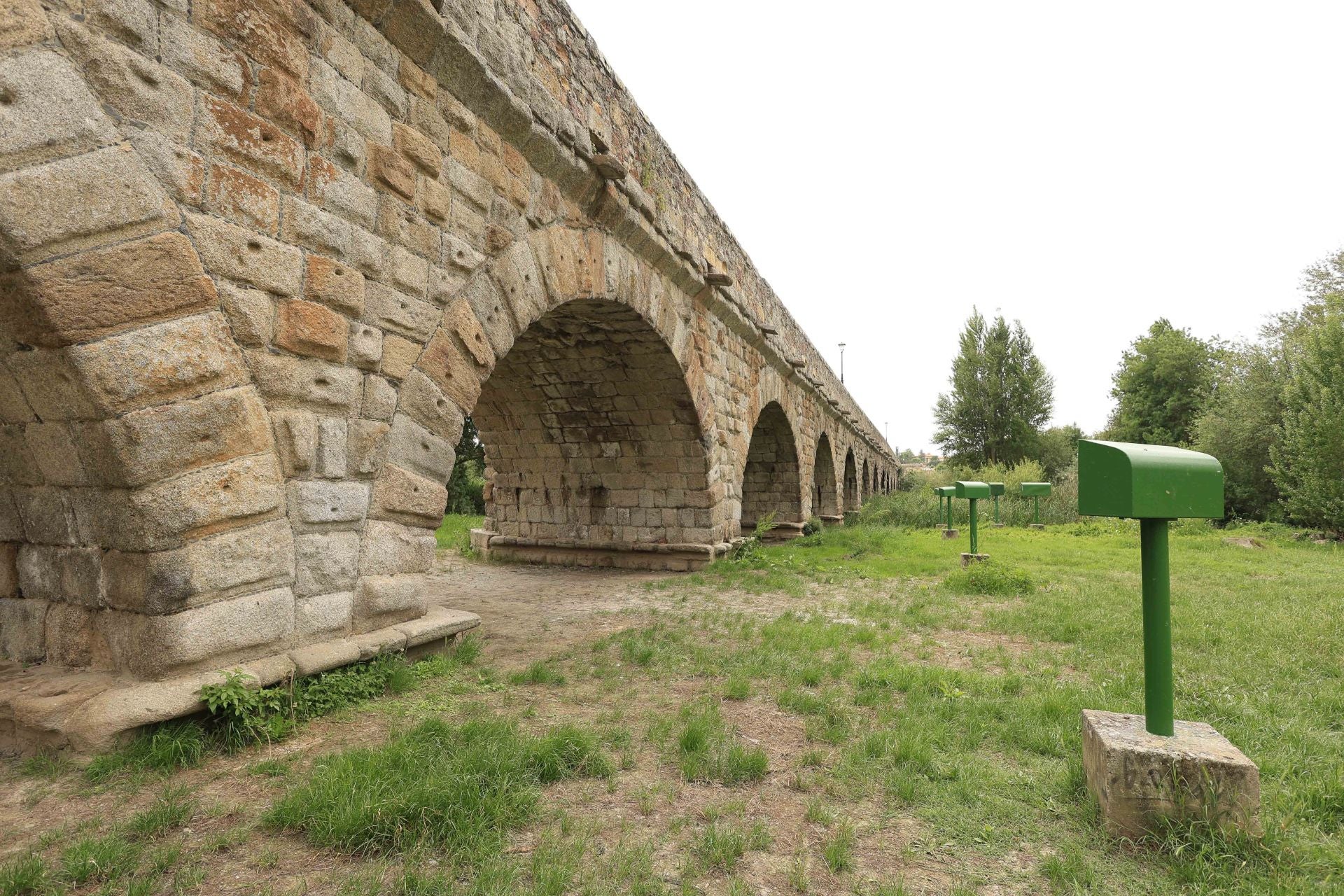 Los daños del Puente Romano de Salamanca que sobrevive a 2.000 años sobre el Tormes