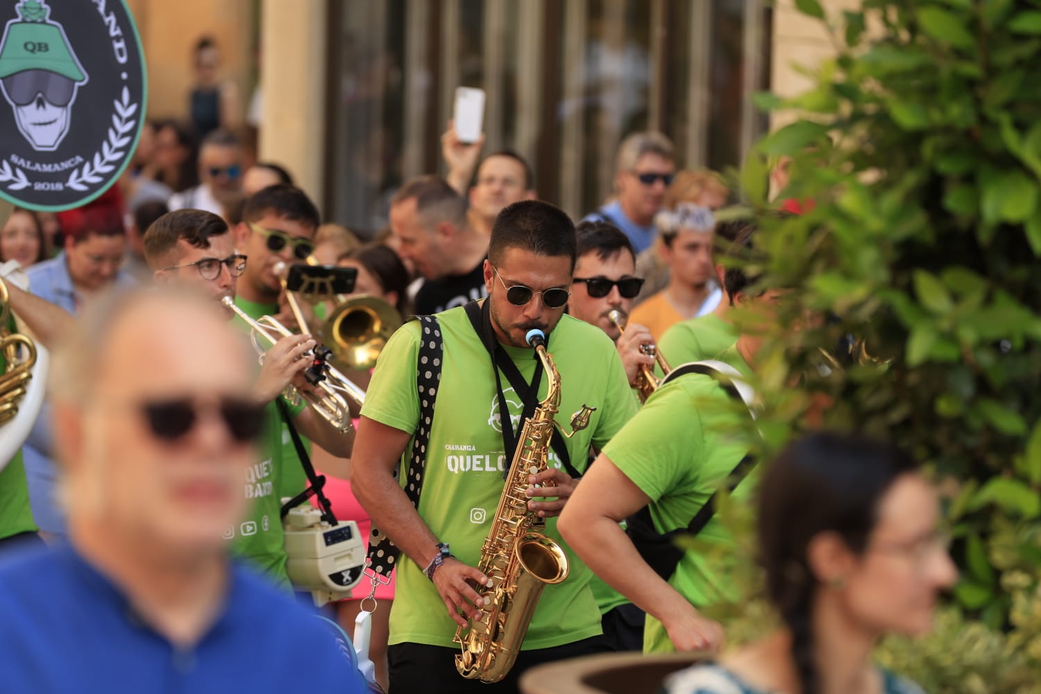 Gigantes y Cabezudos toman las calles del centro de Salamanca