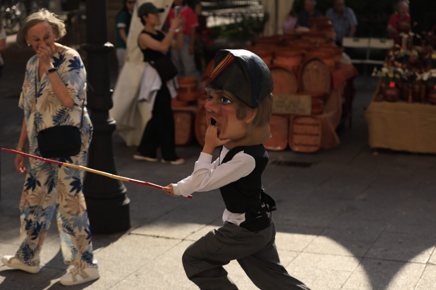 Gigantes y Cabezudos toman las calles del centro de Salamanca