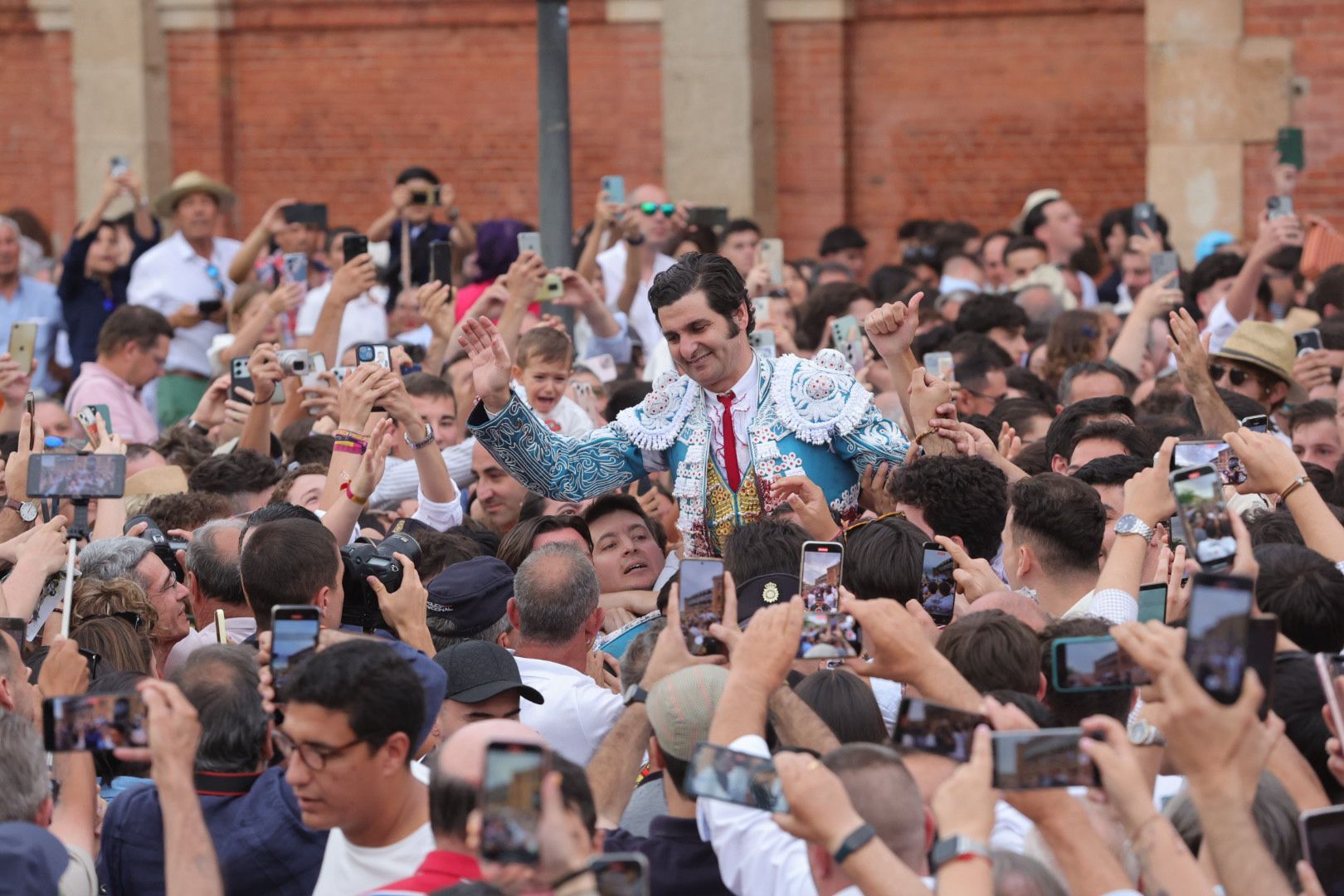 La histórica puerta grande de Morante en La Glorieta, en imágenes