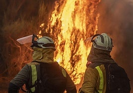Bomberos forestales en una imagen de archivo