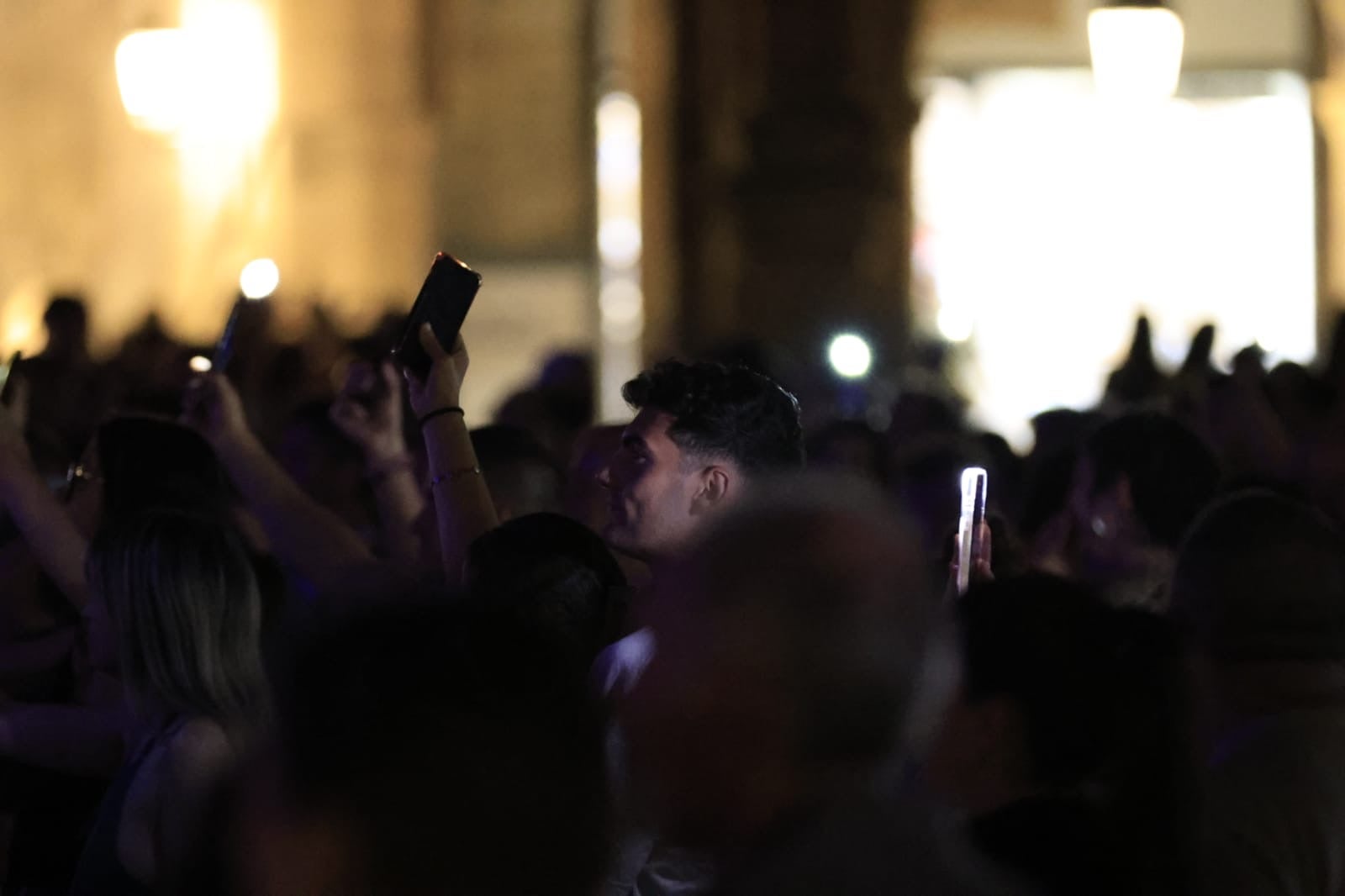 Los barcos de fuego iluminan la segunda jornada del Fácyl en Salamanca