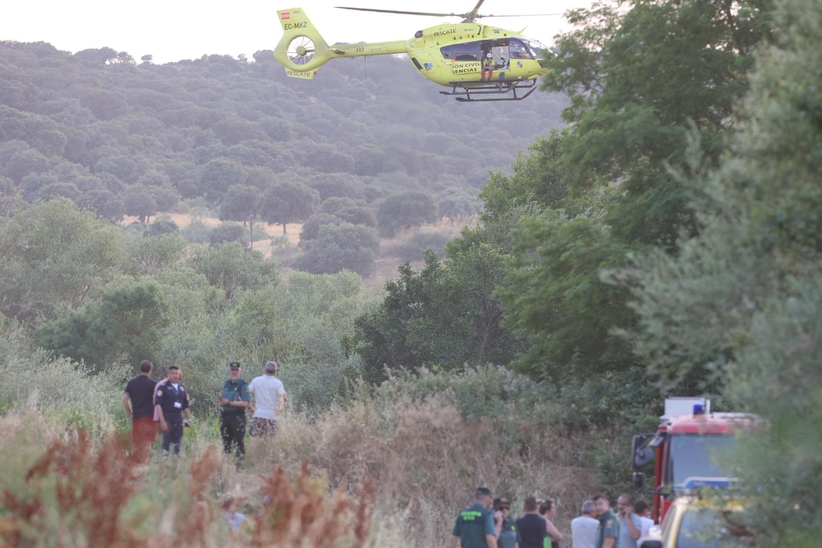 Helicóptero y buzos buscan al joven al que se ha 'tragado' el río Tormes