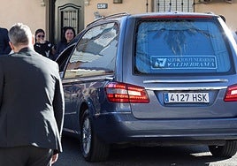 Un coche fúnebre en una imagen de archivo.