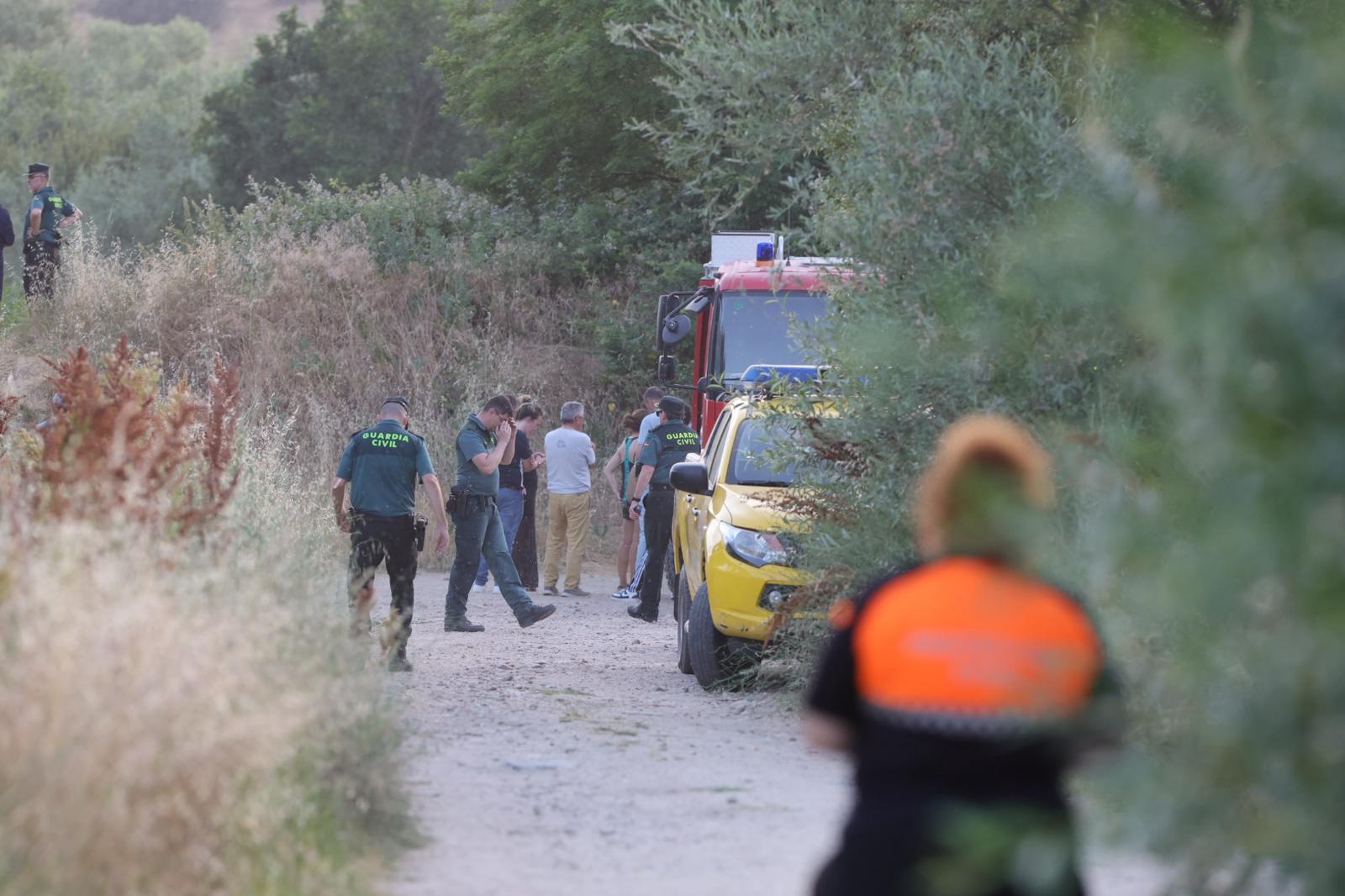 El equipo de buceadores de élite busca ya al joven desaparecido en el Tormes