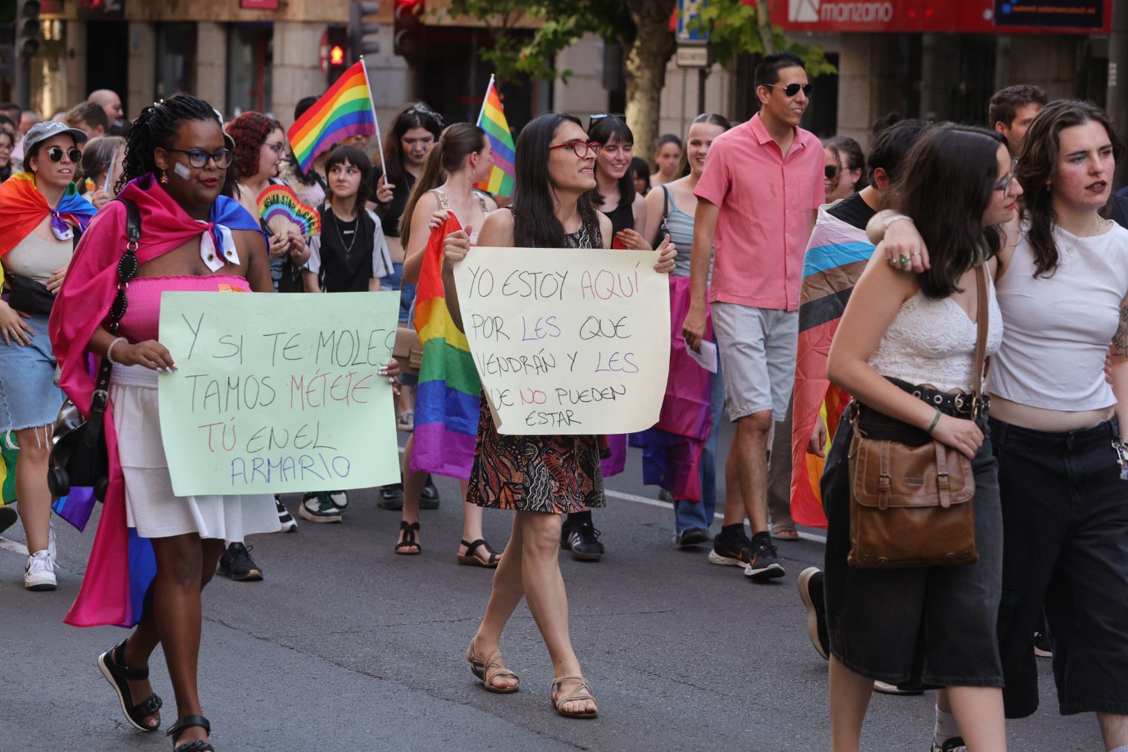 Salamanca marcha por los derechos LGTB+ en una manifestación cargada de reivindicación