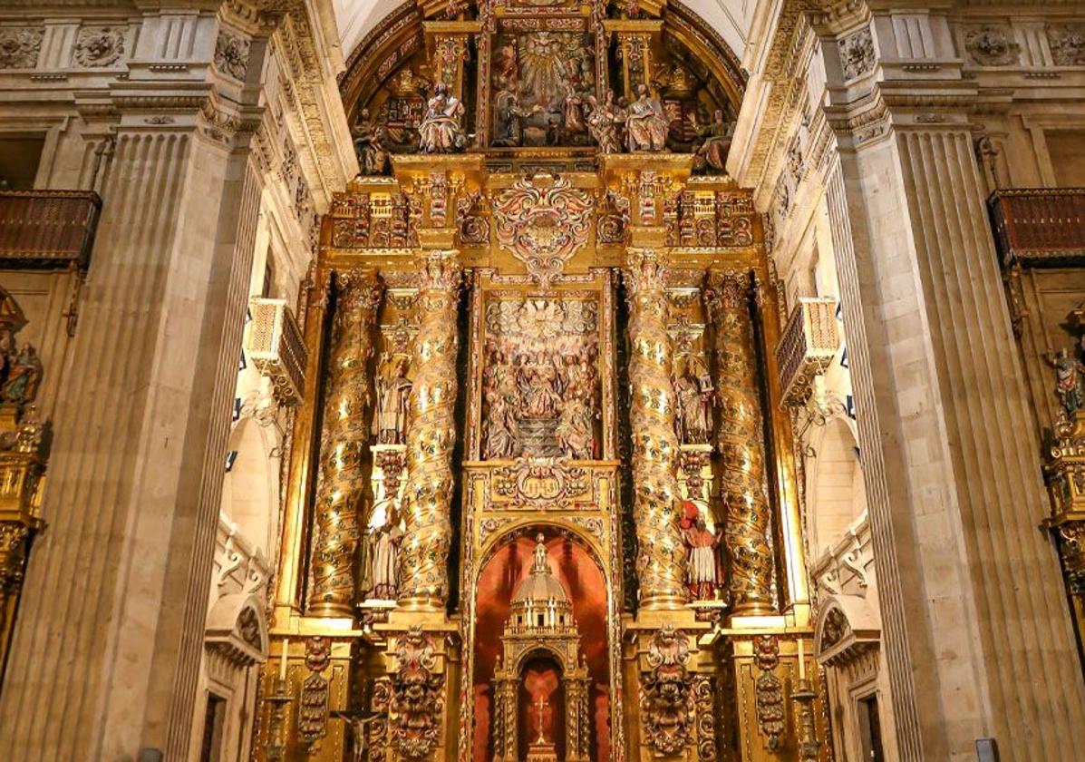 Retablo mayor de la Clerecía.