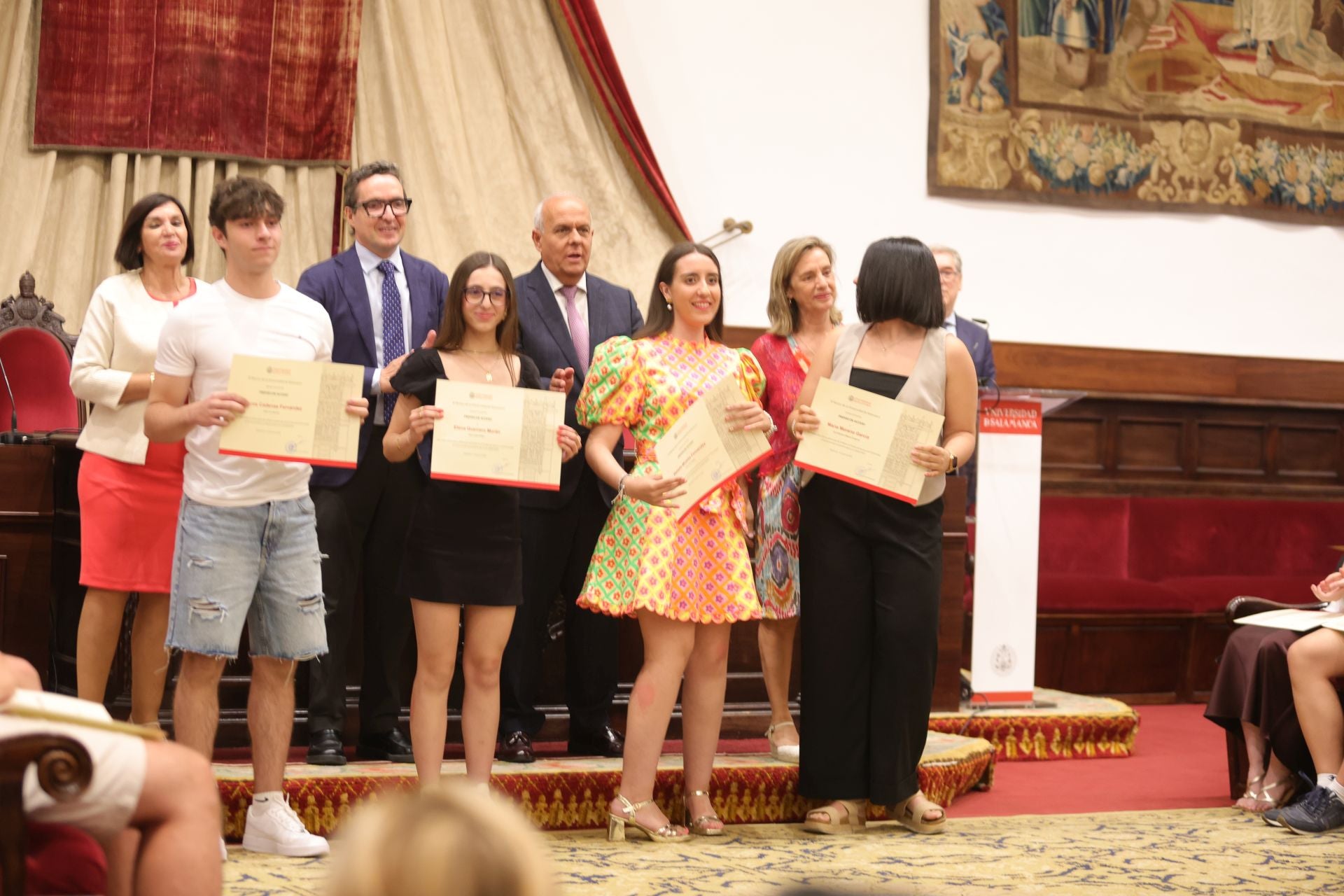En imagenes la ceremonia de reconocimiento de los mejores resultados de la PAU en Salamanca