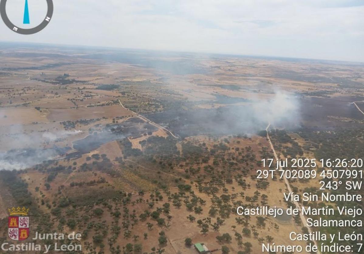 Incendio en Castillejo de Martín Viejo