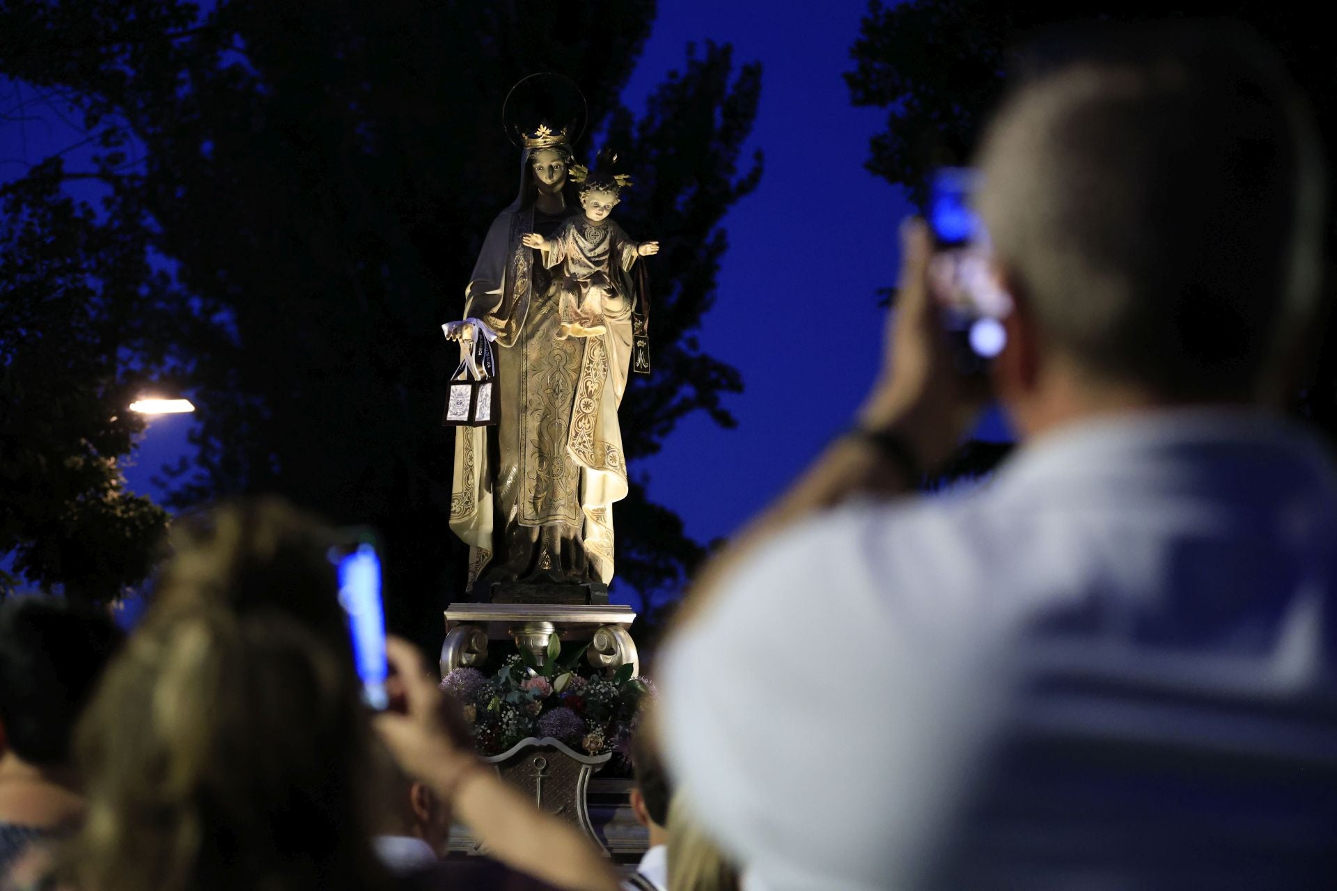 En imágenes, la procesión de la Virgen del Carmen en Salamanca