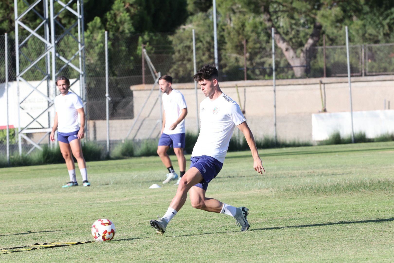 El Salamanca CF UDS empieza la pretemporada en el 'exilio'