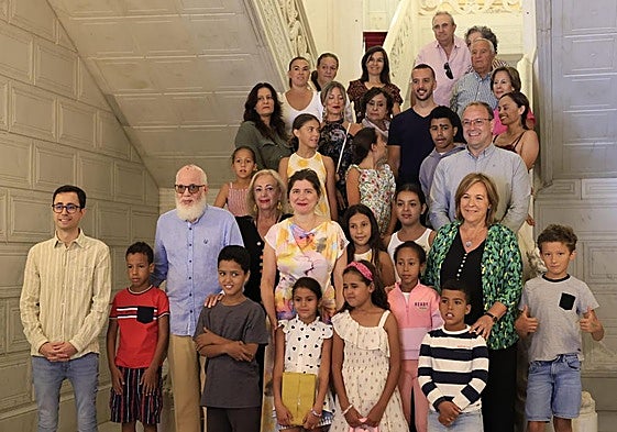 Foto de grupo en el Ayuntamiento de Salamanca.
