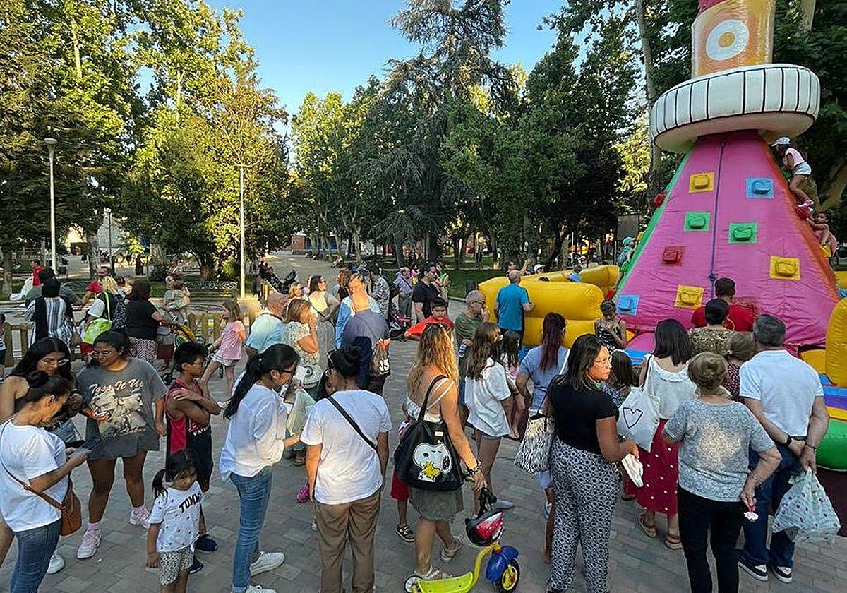 Los Abuelos y Abuelas de Salamanca celebran su día este sábado en el parque de La Alamedilla