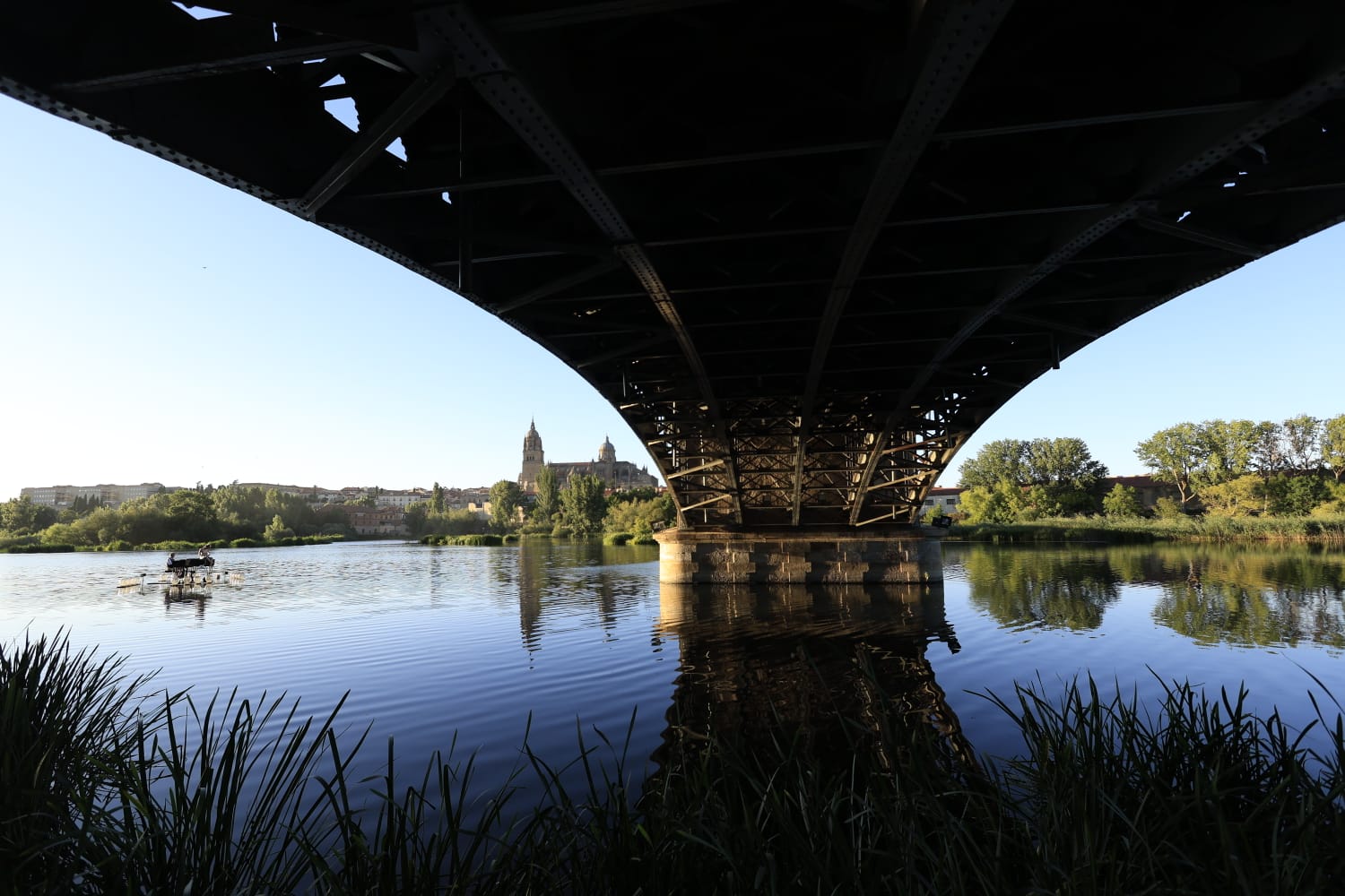 El río Tormes de Salamanca, convertido en un escenario único