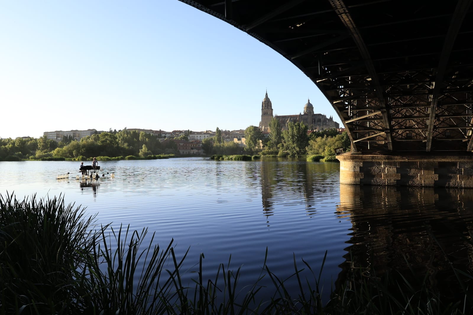 El río Tormes de Salamanca, convertido en un escenario único