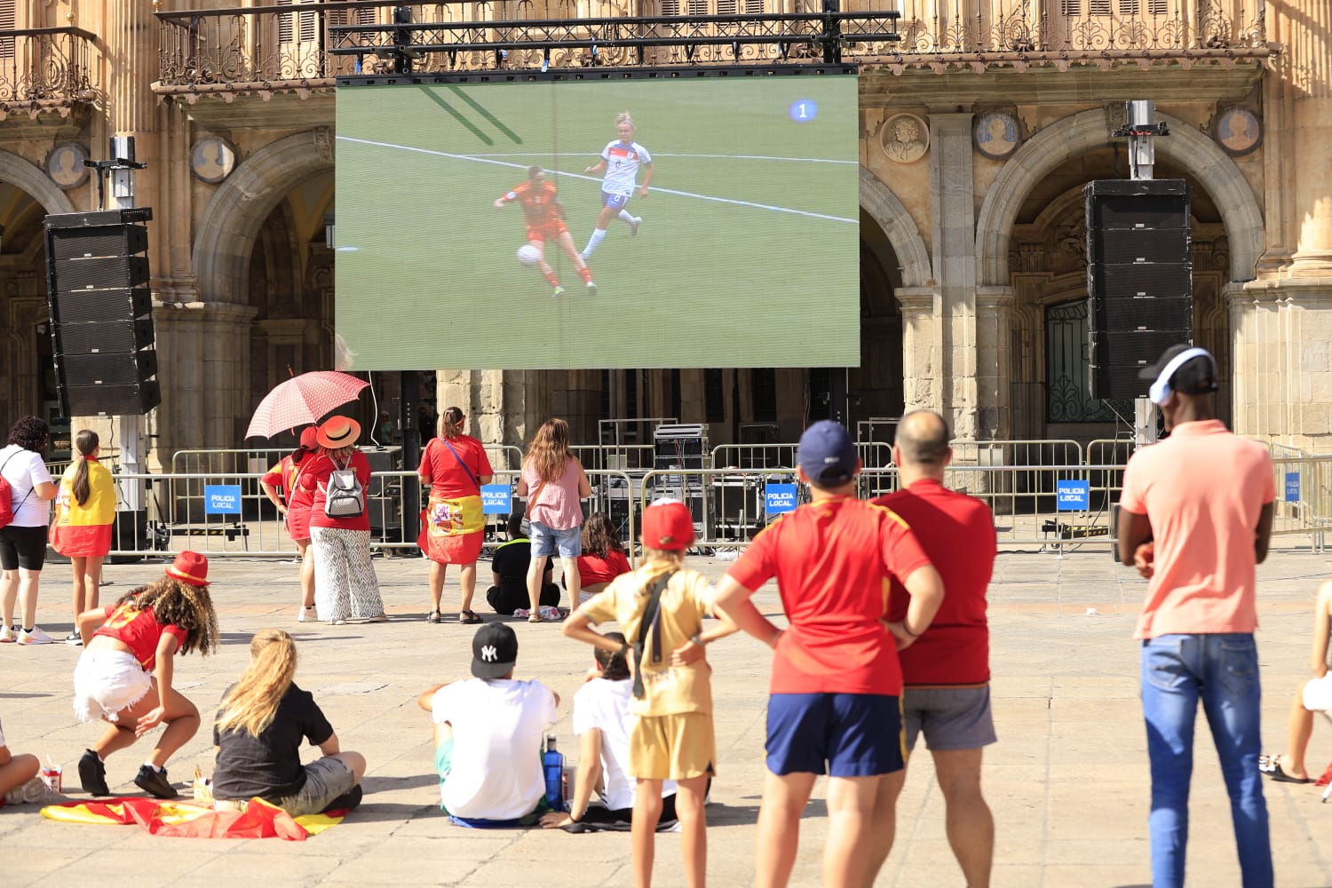 Salamanca vive la final de la Eurocopa de España a la sombra de la Plaza Mayor
