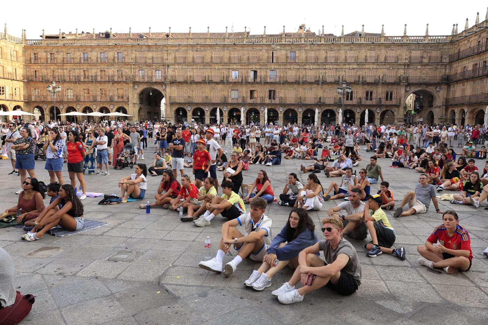 Salamanca vive la final de la Eurocopa de España a la sombra de la Plaza Mayor