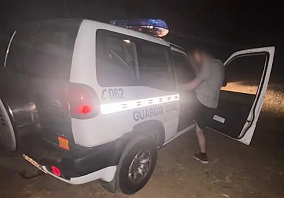La Guardia Civil rescata a dos senderistas en San Martín del Castañar.